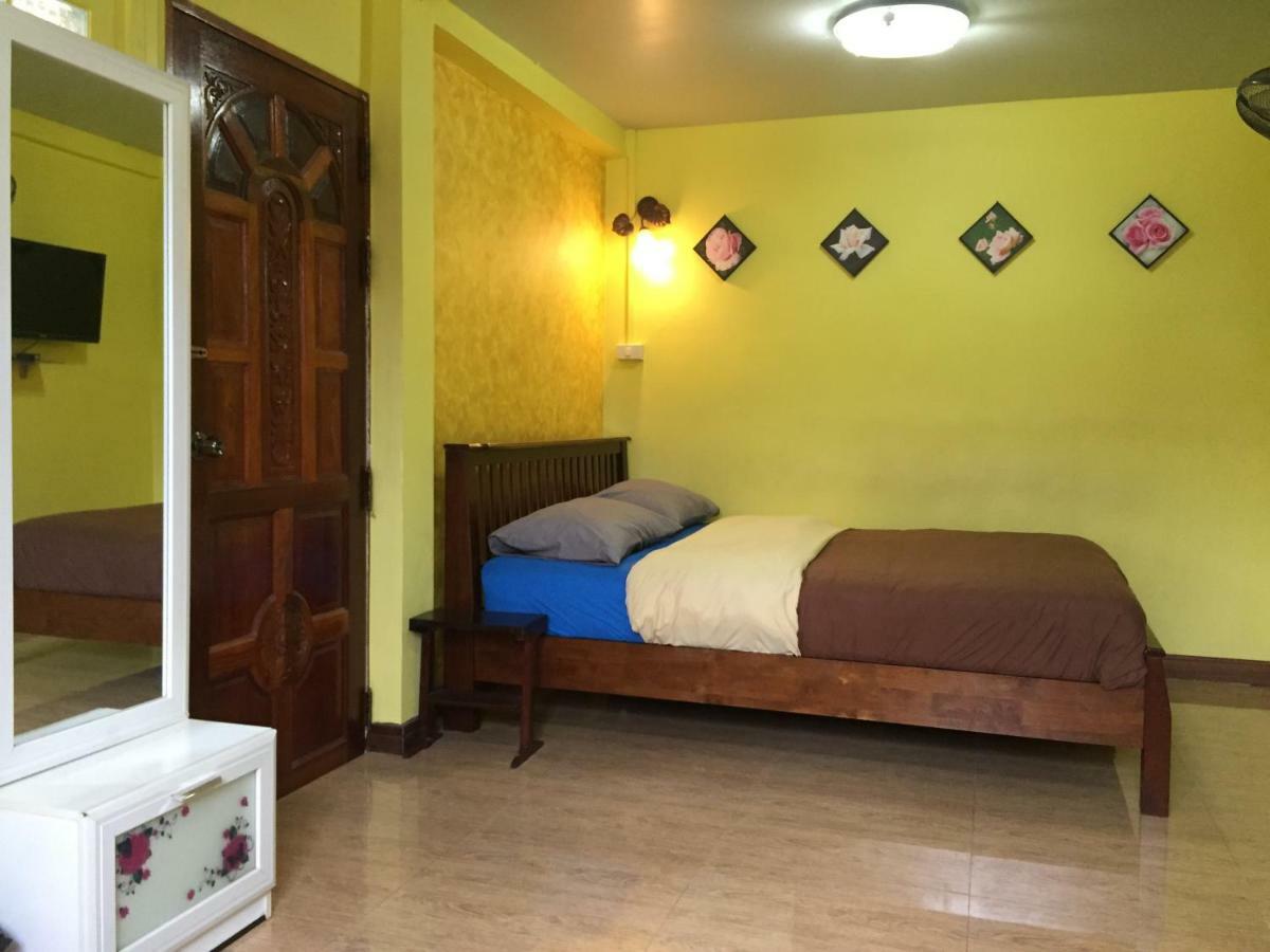 Baan Bussara Hotel Phra Nakhon Si Ayutthaya Exterior foto