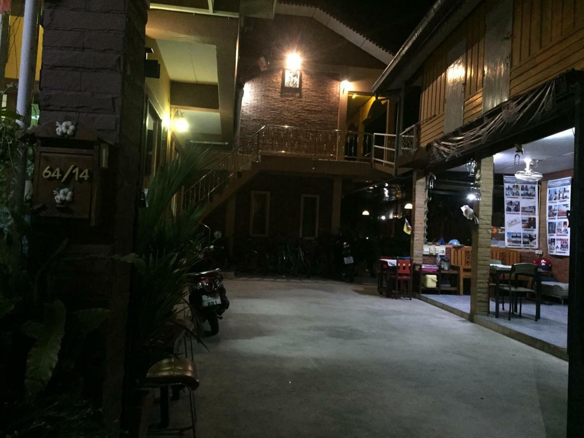 Baan Bussara Hotel Phra Nakhon Si Ayutthaya Exterior foto